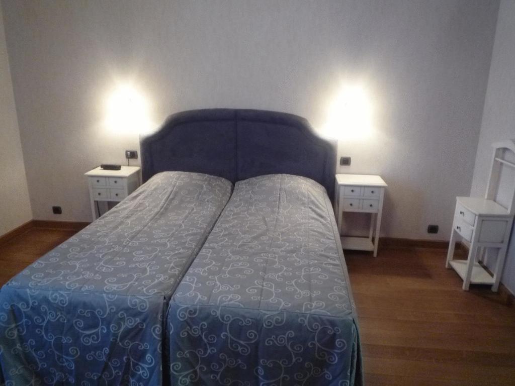 Le Chateau De Rendeux Cameră foto